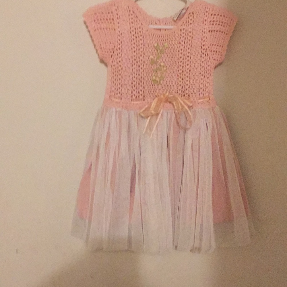 Girls dress